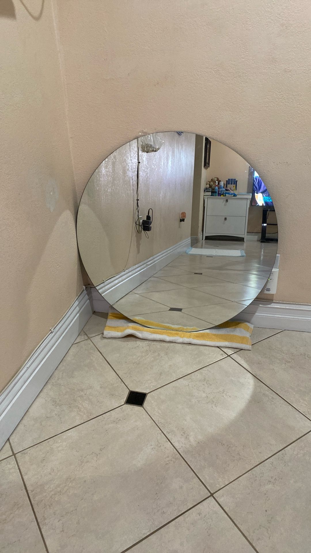 Round Frameless Mirror