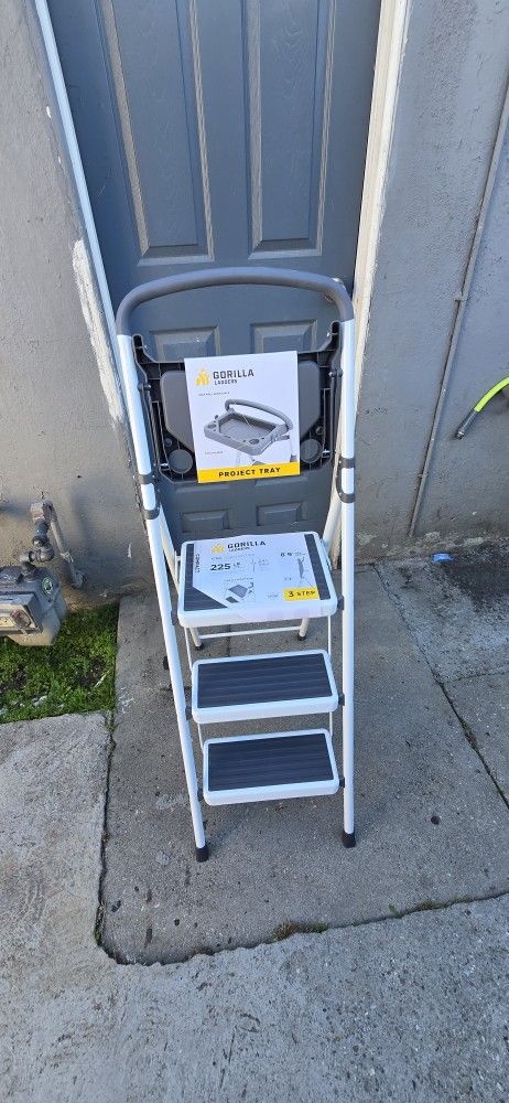 Gorilla Step Ladder