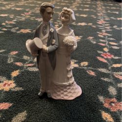 Lladro Bride And Groom Cake Topper