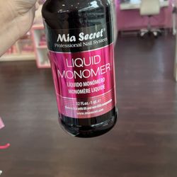 Mia Secret Monomer