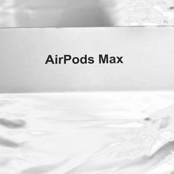 Airpod Maxes
