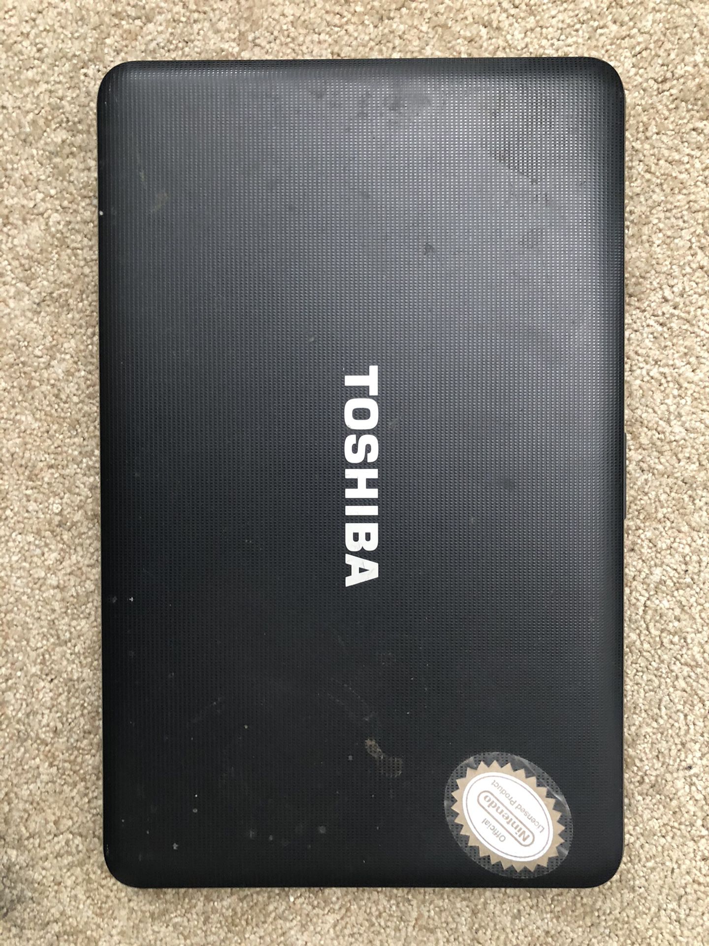 Toshiba Laptop with Bag