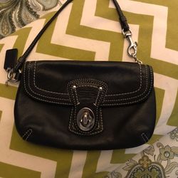 Coach Pebble Leather Wristlet