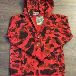 🔥Red BAPE Shark Hoodie Zip-Up – Size [M]