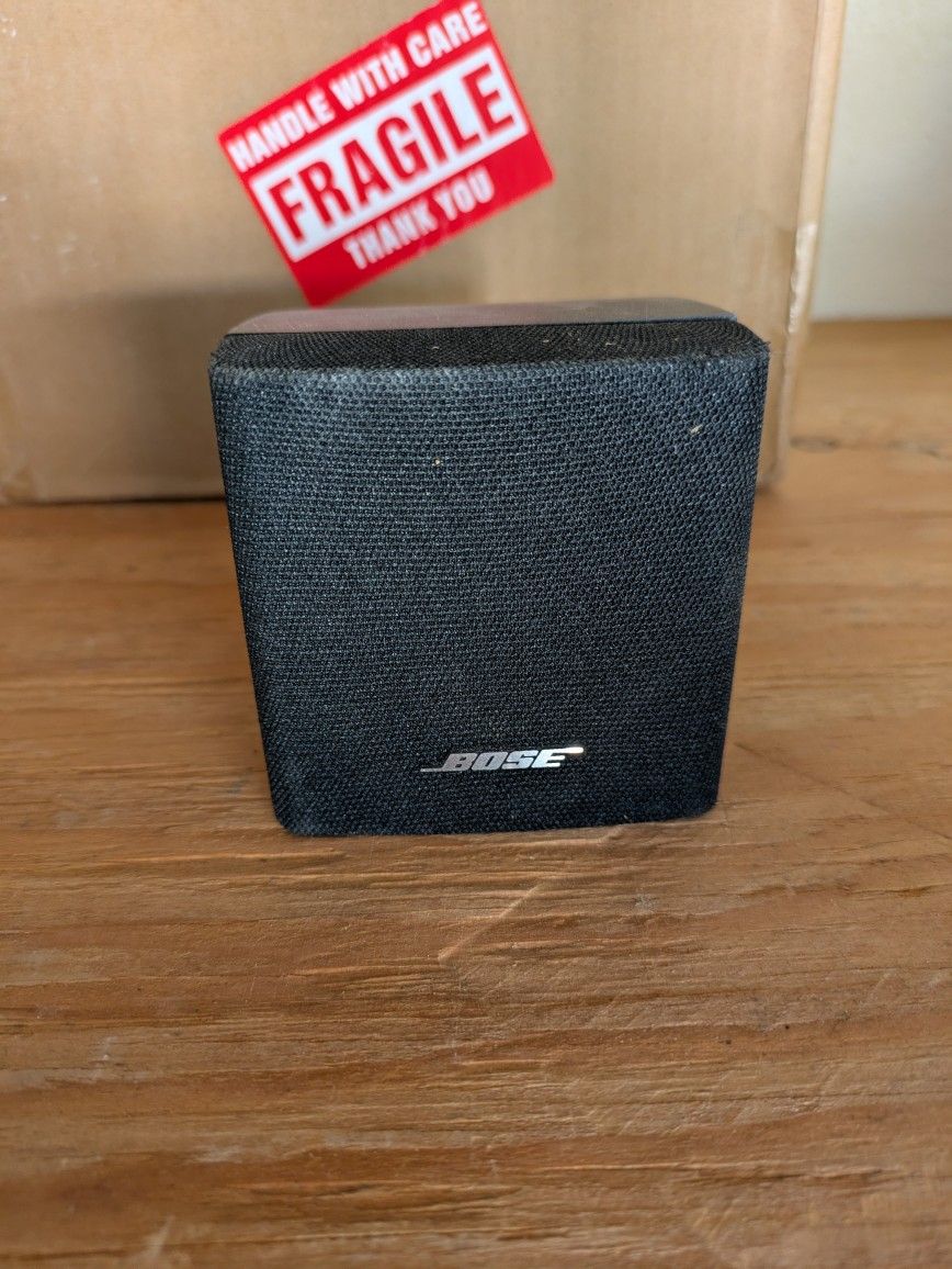 5 Bose Cube Speaker