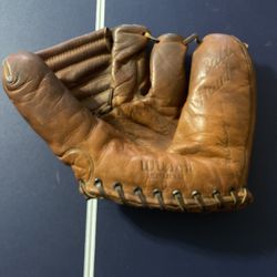 Vintage 1950 Wilson Baseball Glove