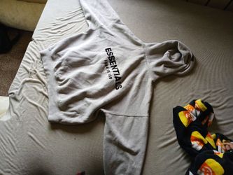 Essentials hoodie size small in men's no bag