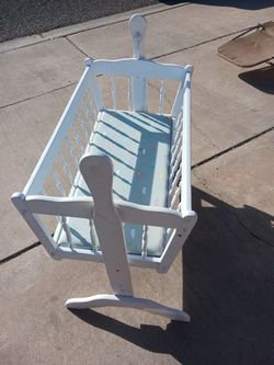 Vintage Rocking Basinet