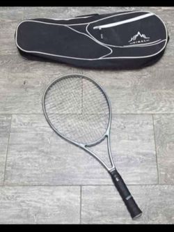 tennis racket and bag