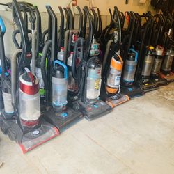 Working Vacuum Cleaners 