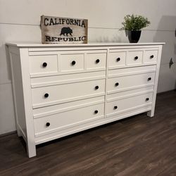 Like New 6-Drawer Dresser for Nursery or Kids | White Finish