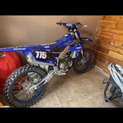Yamaha 450 Dirt Bike 