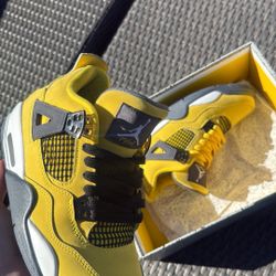 Jordan 4 Lighting