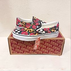 Vans Multiple Sizes Read Entire Description