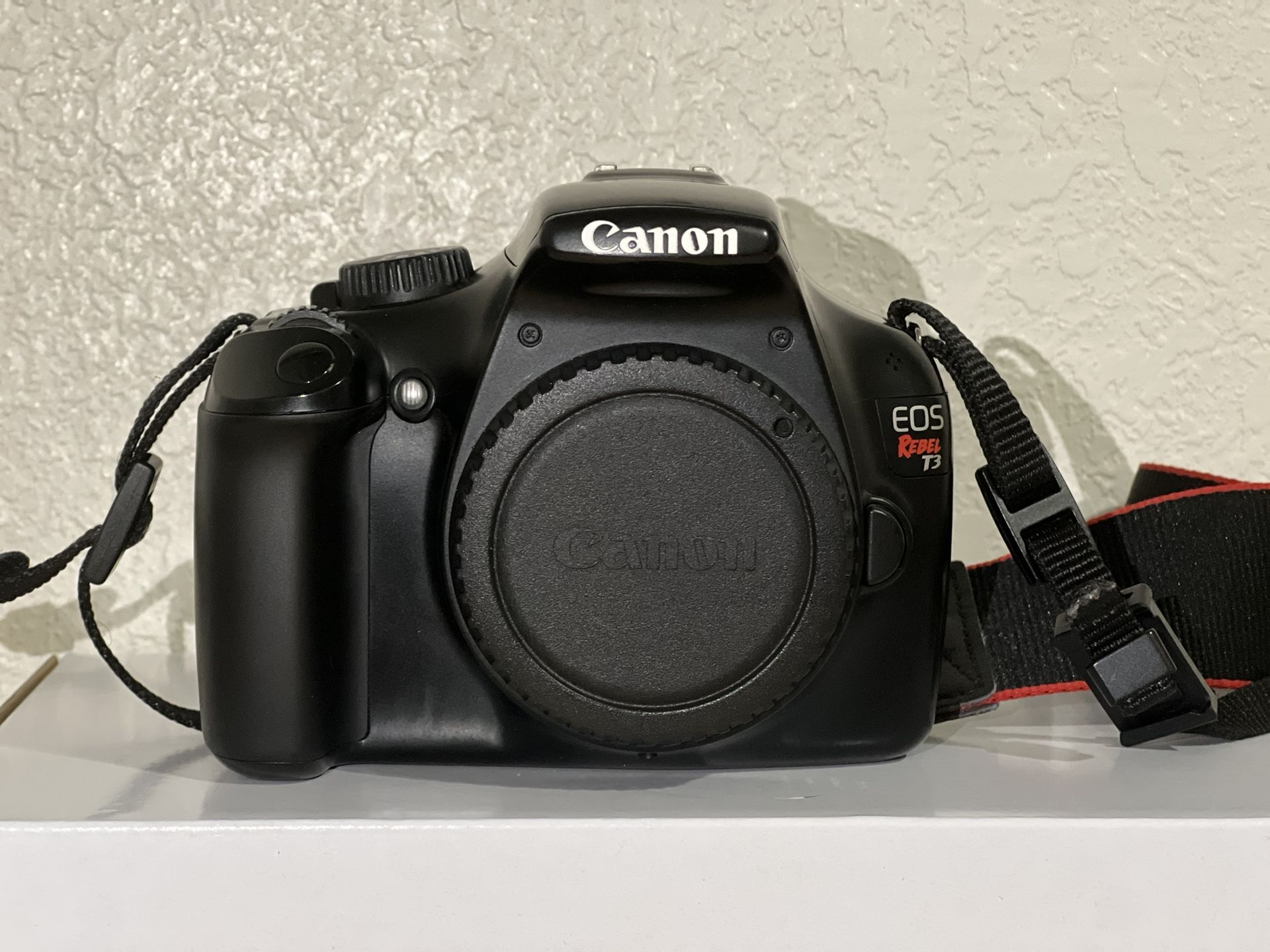 Canon EOS Rebel T3