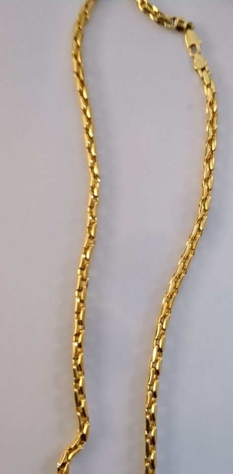 18k Solid Gold 22 Inches