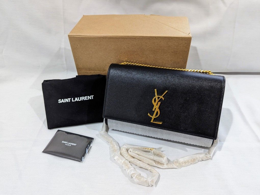 KATE MEDIUM TASSEL IN GRAIN DE POUDRE EMBOSSED LEATHER, Saint Laurent