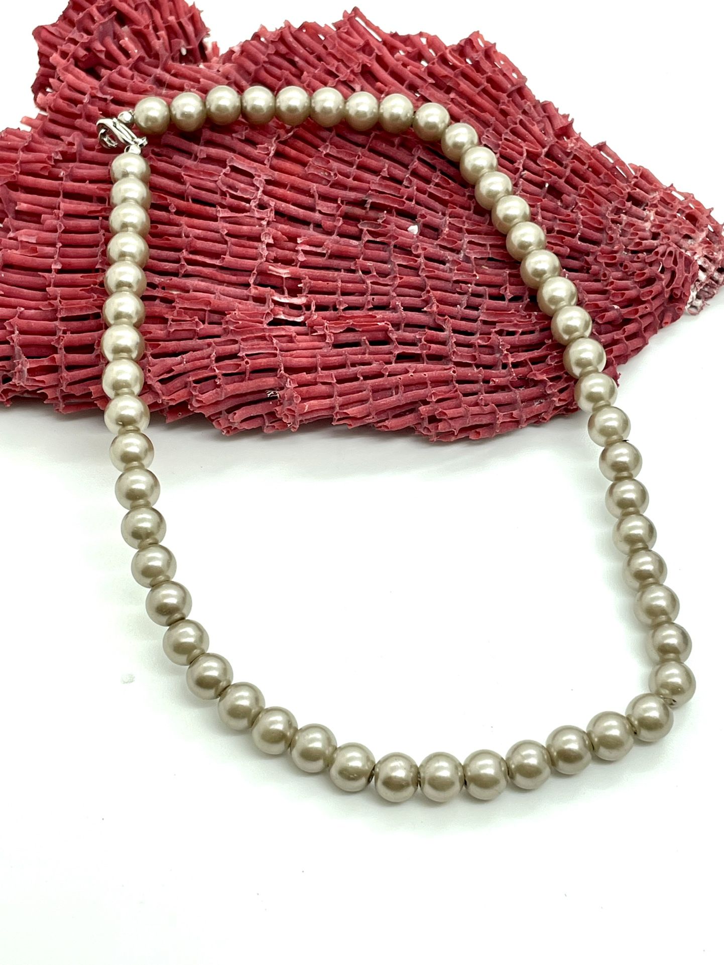 Costume Pearl Necklace 