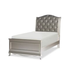 2 Matching Twin Beds 