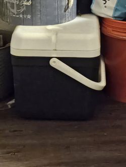 Ozark Trail 30qt. Dark Blue Cooler Brand New