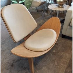 Shell Chair