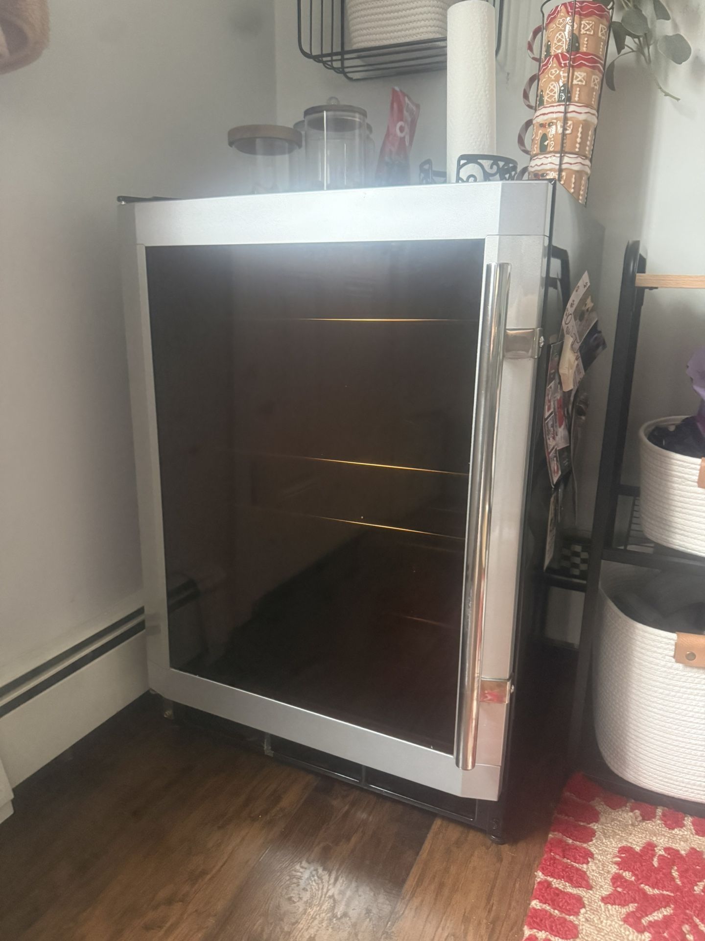 Wine Cooler / Fridge 