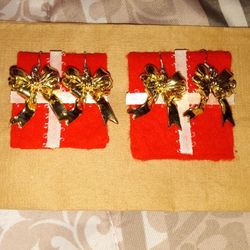 New $5 Gold Ribbons Earrings 