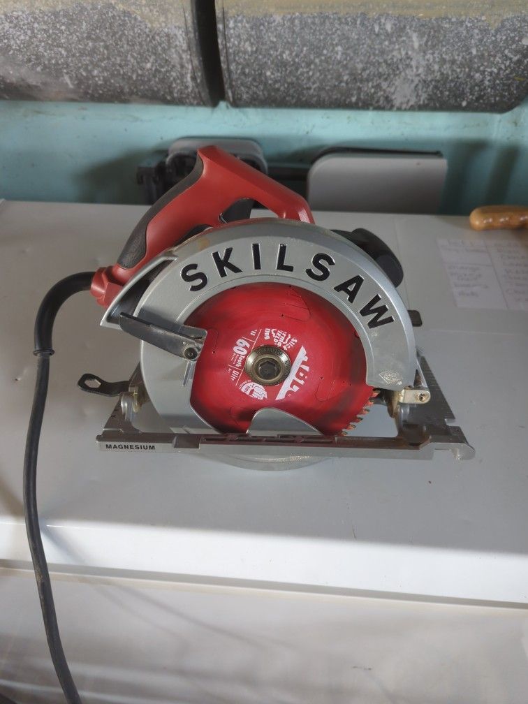 Sidewinder Skil Saw