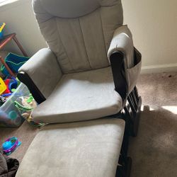 🪑✨ Ottoman Glider Rocking Chair 