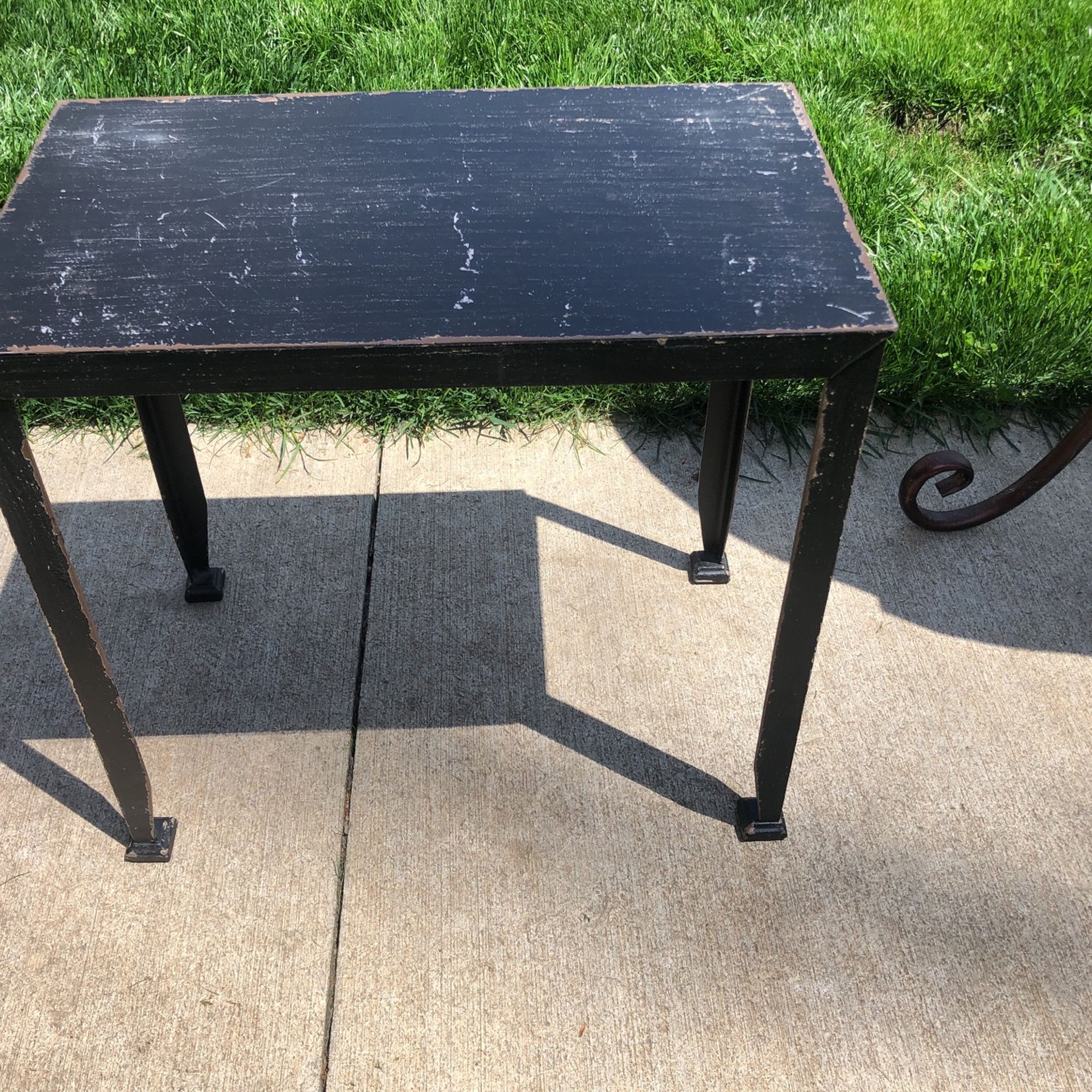 Accent Table Nice Black Metal Sturdy 18 Ta 19x12