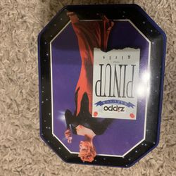 Zippo Pinup Girls 1996 Limit Edition Collectible of The Year Zippo Lighter