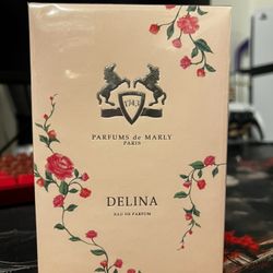 woman perfume 