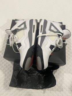 Retro Jordan 4 