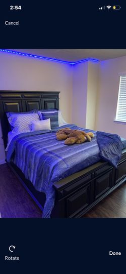 Black Wood Queen Bedroom Set