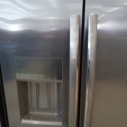 Frigidaire Stainless Steel Refrigerator (New) 