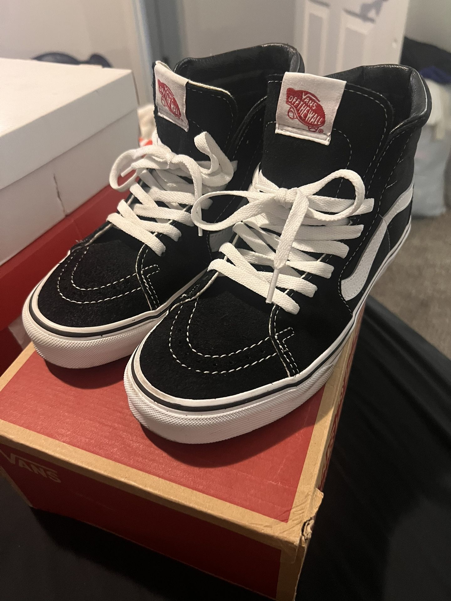 Vans High Tops SZ 7 Men’s/ 8.5 Women’s