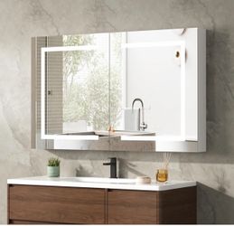 New in box 36 x 24l Medicine Cabinet with LED Mirror for Bathroom, Aluminum Wall Mounted LED Medicine Cabinet, Defog, Stepless Dimming, 3 Colors, 2 Ou