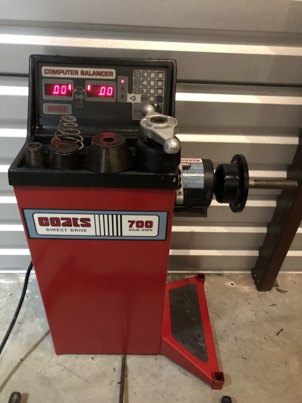 Coats 700 Wheel Balancer (like new) for Sale in Spring, TX OfferUp