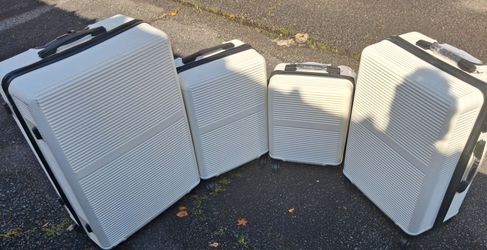 4 piece luggage set