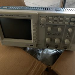 Tektronix TDS 1002B