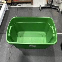 Sterilite 30 Gallon Tote