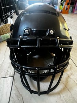 f7 football helmet medium