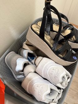 Shoes size 7 1/5 W