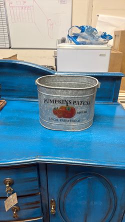 Decorative container