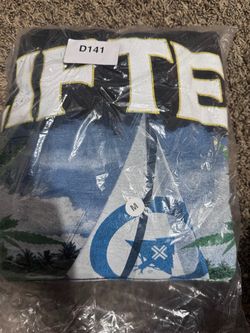 LRG “LIFTED” Sailboat Graphic hoodie Size Medium