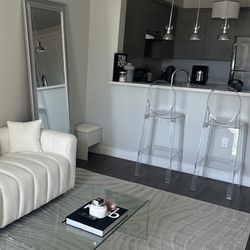 Glass Coffee Table *like New*