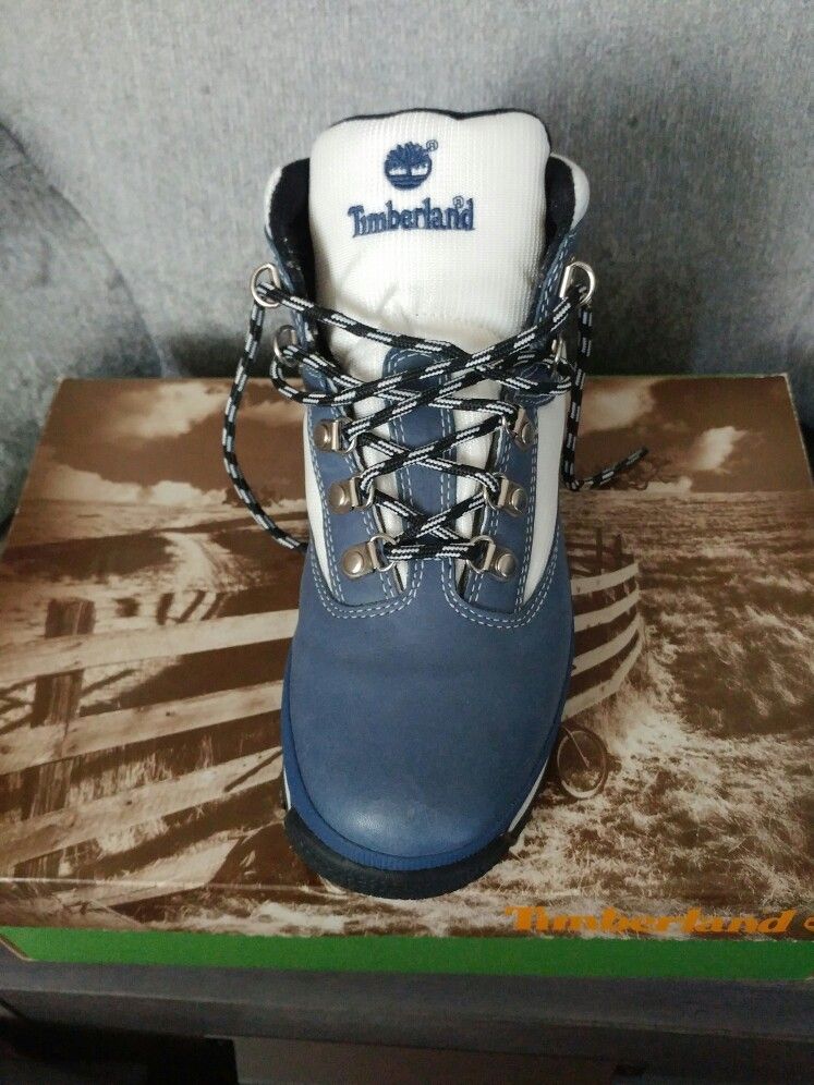 Timberland Size 5.5 Youth