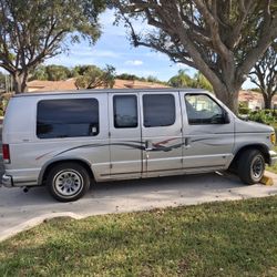 1998 Ford Club Wagon