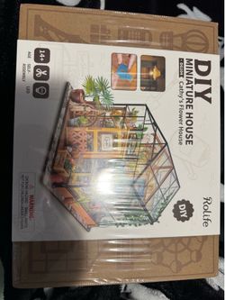 DIY Miniature House DG104