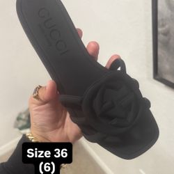 Woman’s Gucci Slides